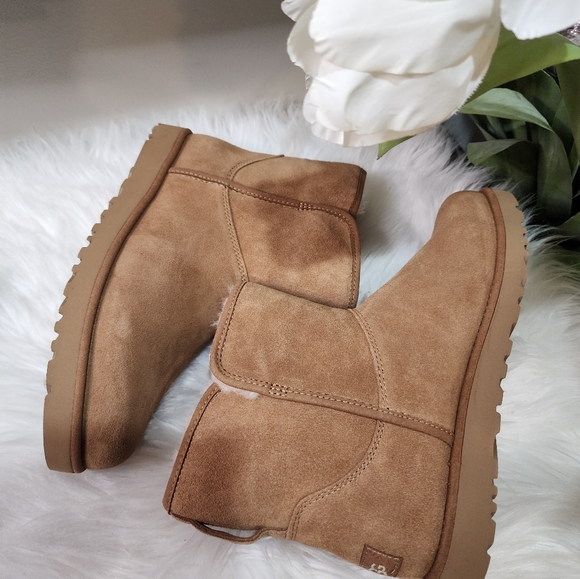 UGG Cory II Bootie Women new - Picture 5 of 9